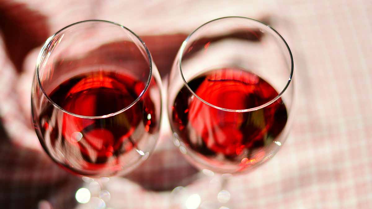 κρασί για αντιμετώπιση γρίπης & κρυολογήματος, χωρίς φάρμακα